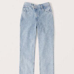Abercrombie Curve Love Ultra High Rise 90s Straight Jean - size 32 (14) R